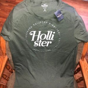 Hollister tee